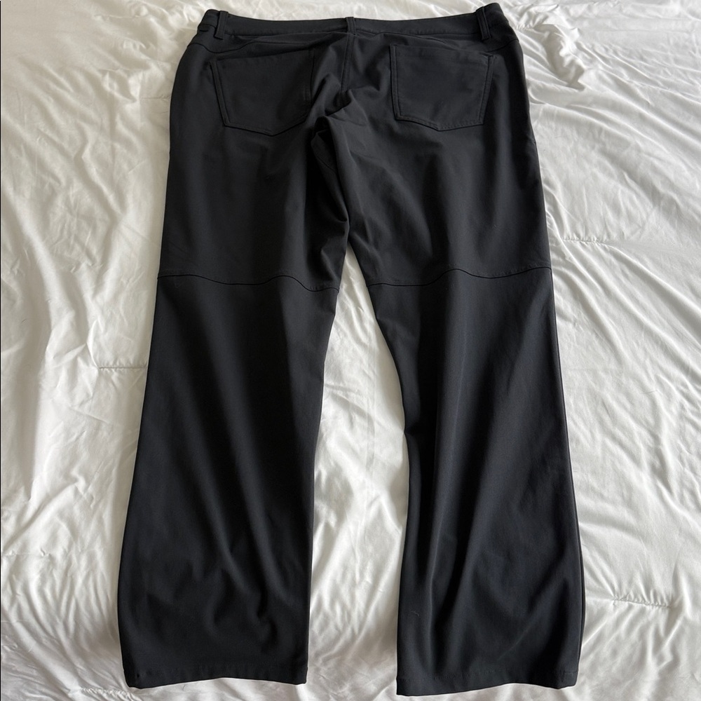 Men's dark grey Lulelulemon Chino Khaki - Picture 3 of 3